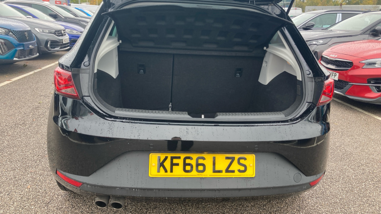 SEAT Leon 1.4 EcoTSI 150 FR 5dr [Technology Pack] Petrol Hatchback